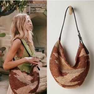 Free People Santorini Straw Tote Bag slouchy zipper beach fall woven new casual